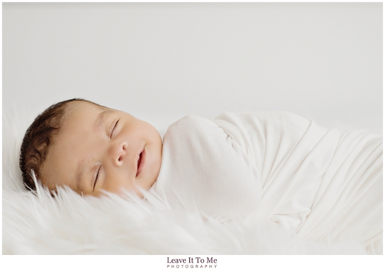Delaware Family Photographer_Lifestyle Newborn Portraits 6